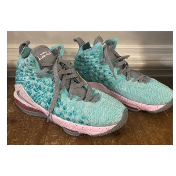 Nike LeBron XVII 17 GS South Beach Miami Green Pink BQ5594 444 5Y 6.5 Women - Picture 3 of 10